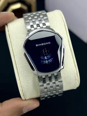 Chic Women's Square Dial Watch with Chain Strap