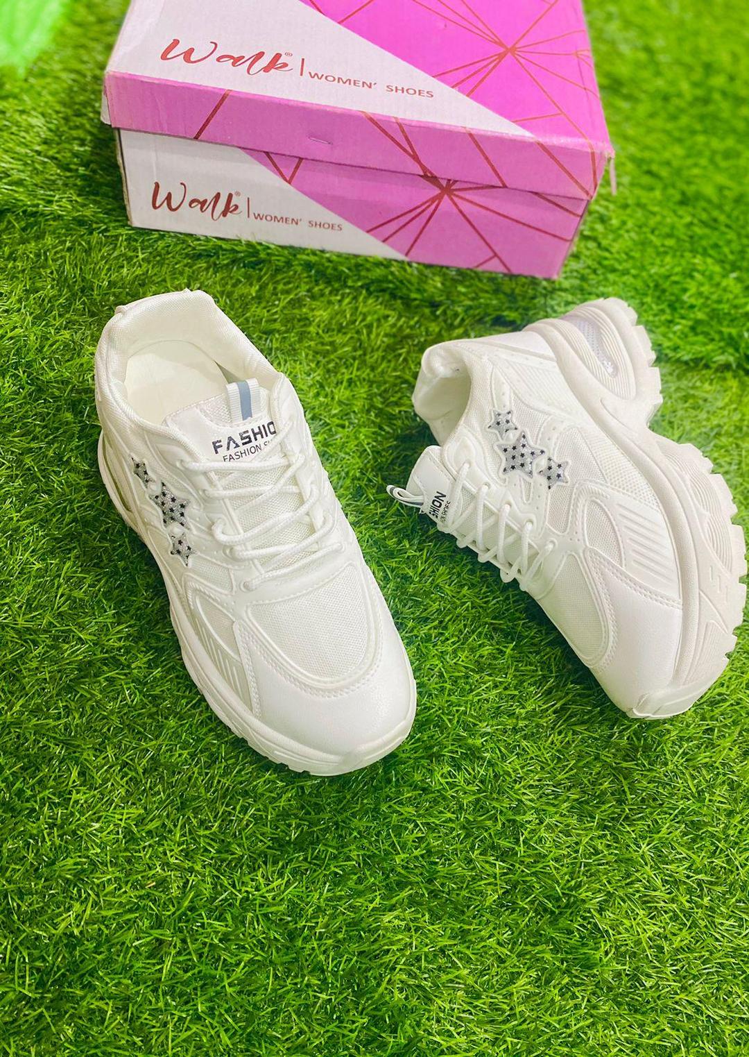White Women's Rexine Casual Joggers Size 10-11