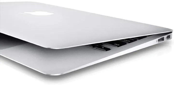 Mac Book Air 13.3" (2013 Model) - Silver - Intel Core i7 (High Performance) - 8GB RAM - 256GB SSD - Backlit Keyboard